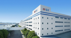 同时老年客群做为社保代发客群的次要